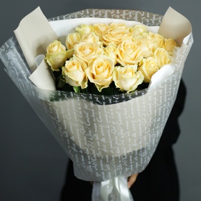 Букет из 19 роз Аваланж (70 см) в Серпухове