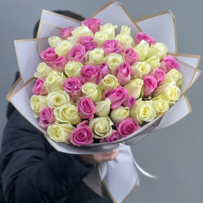 Букет из 51 розы микс  (40 см) в Серпухове