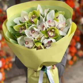 Букет "Бруклин" из орхидей и альстромерий в Серпухове