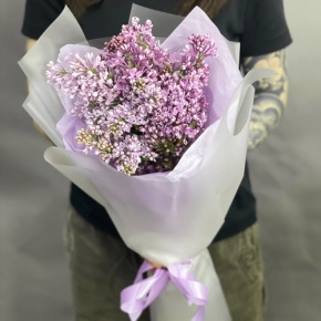 Букет из 9 веток ароматной сирени в Серпухове