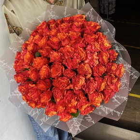 Букет 75 огненных роз (40 см) в Серпухове