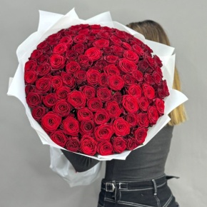 Букет 101 красная роза (60 см) в Серпухове