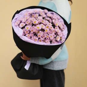 Стильный букет из 11 хризантем сантини в Серпухове