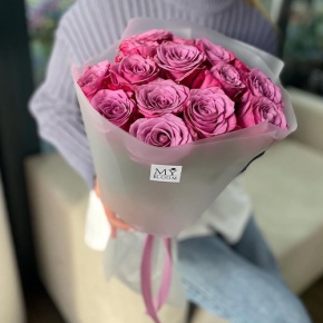 Букет из 15 роз Меритим (50 см) в Серпухове