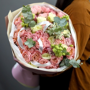 Букет "Миссис" из кустовой розы Джульетта и эустом в Серпухове