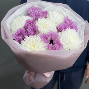 Букет "Вместе с тобой" из нежных хризантем в Серпухове