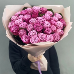 Букет из 51 розы Космик (50 см) в Серпухове