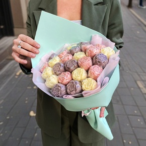 Букет 25 шоколадных пионов в Серпухове