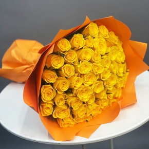 Букет "Солнце взойдет" из 51 лимонной розы (40 см) в Серпухове