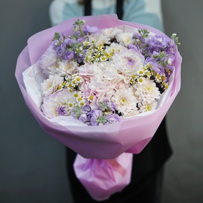 Букет "Сады Версаля" из маттиол, георгин, гортензии и кустовых хризантем в Серпухове