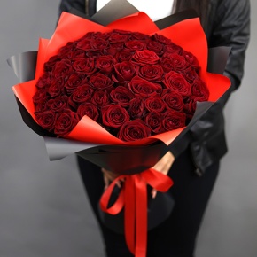 Букет из 51 красной розы (50 см) в Серпухове