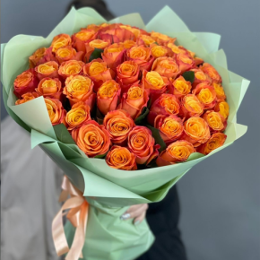 Букет из 71 огненной розы (40 см) в Серпухове