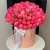 Композиция в шляпной коробке из 113 пионов Корал Шарм в Серпухове Композиция в шляпной коробке из 113 пионов Корал Шарм в Серпухове