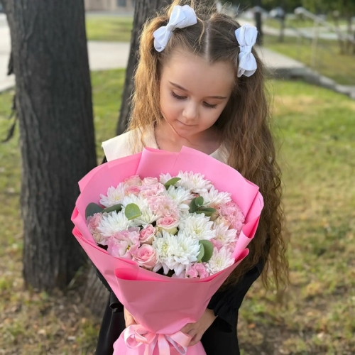Букет из хризантем, эустом и роз в Серпухове